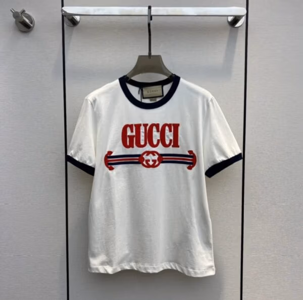 GUCCI Flocked Logo T-Shirt GUCCI Flocked Logo T-Shirt