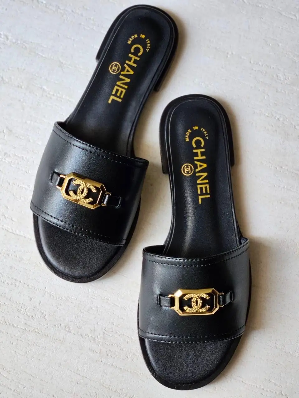 CHANEL CC Logo Slide Sandals CHANEL CC Logo Slide Sandals