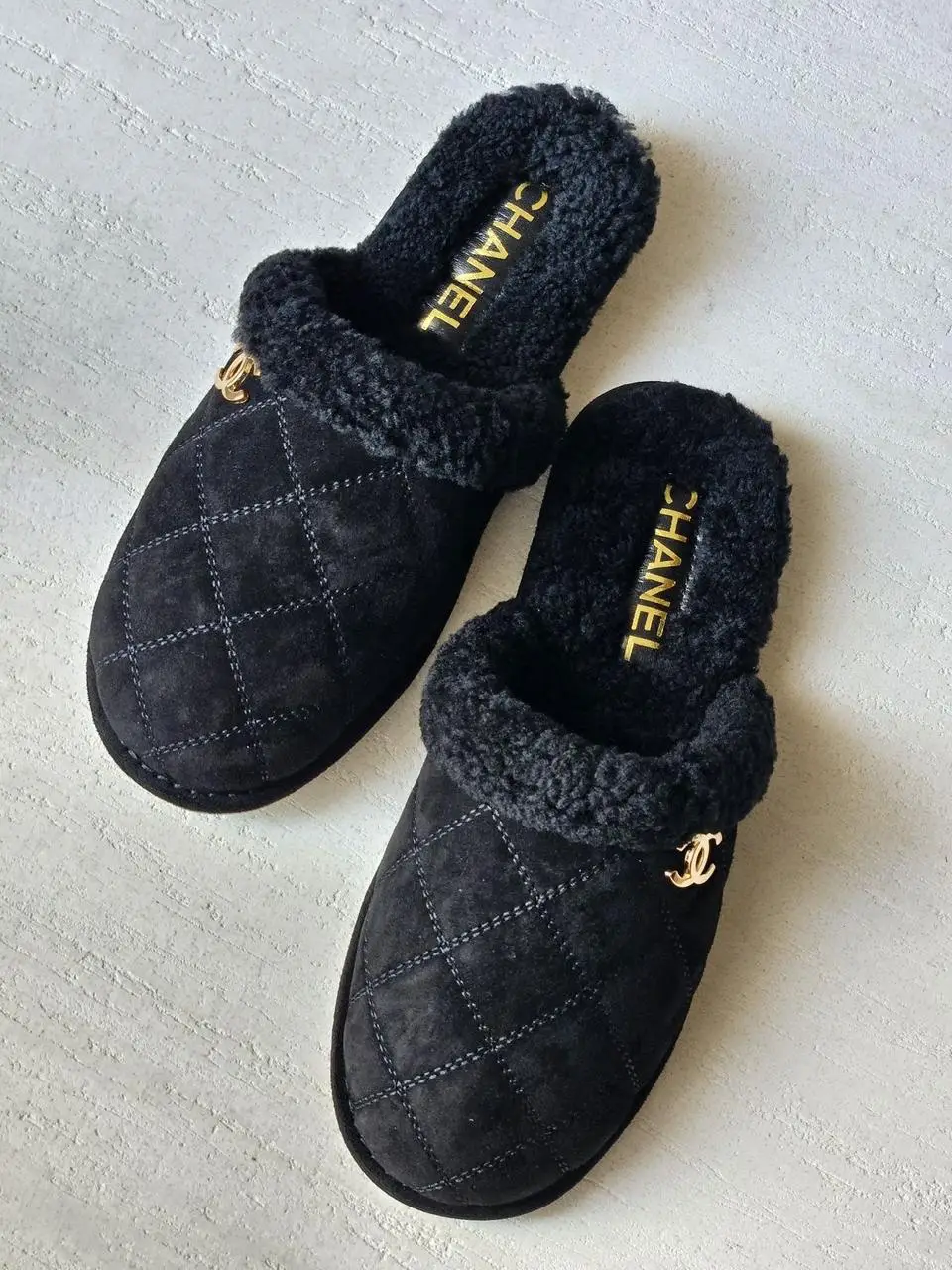 CHANEL CC Logo Mules CHANEL CC Logo Mules