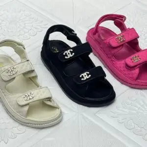 CHANEL CC Logo Sandals