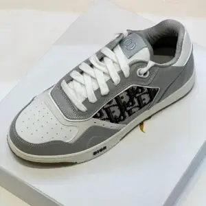 DIOR Oblique Sneakers