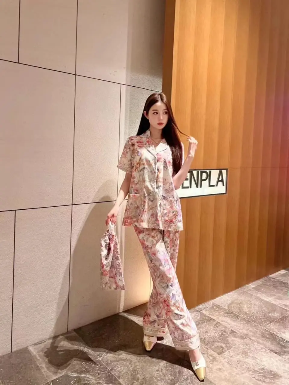 DIOR Floral Print Satin Wide Leg Pants DIOR Floral Print Satin Wide Leg Pants