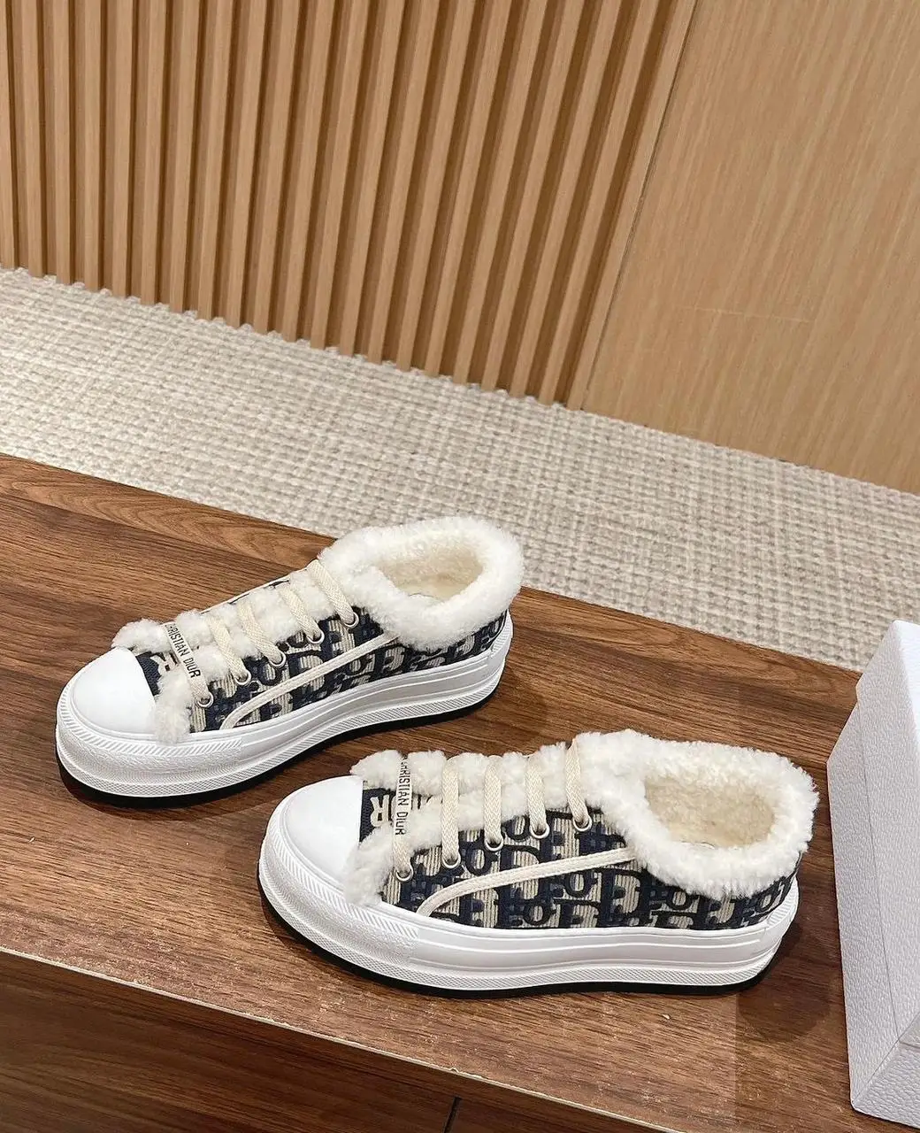 DIOR Walk'N'Dior Platform Sneaker DIOR Walk'N'Dior Platform Sneaker