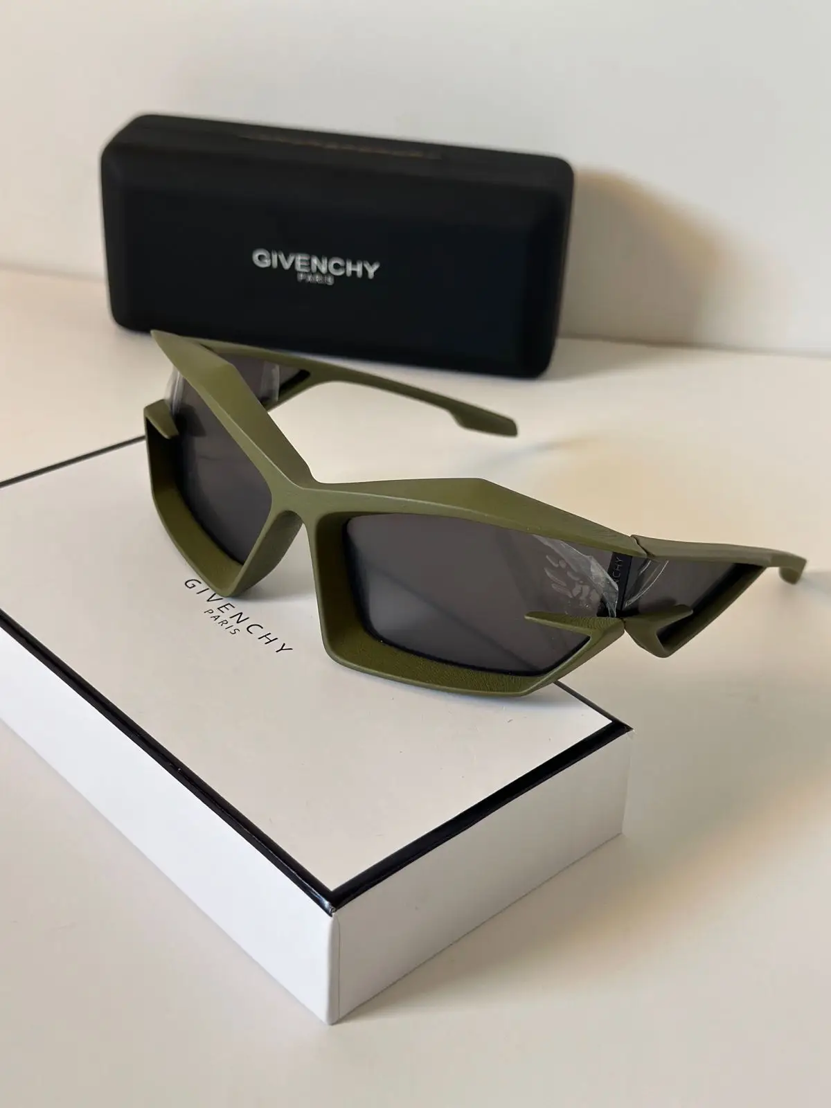 GIVENCHY GIVENCHY