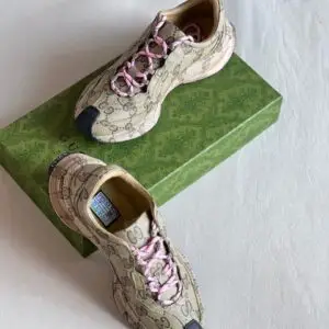 GUCCI Run Leather Sneakers