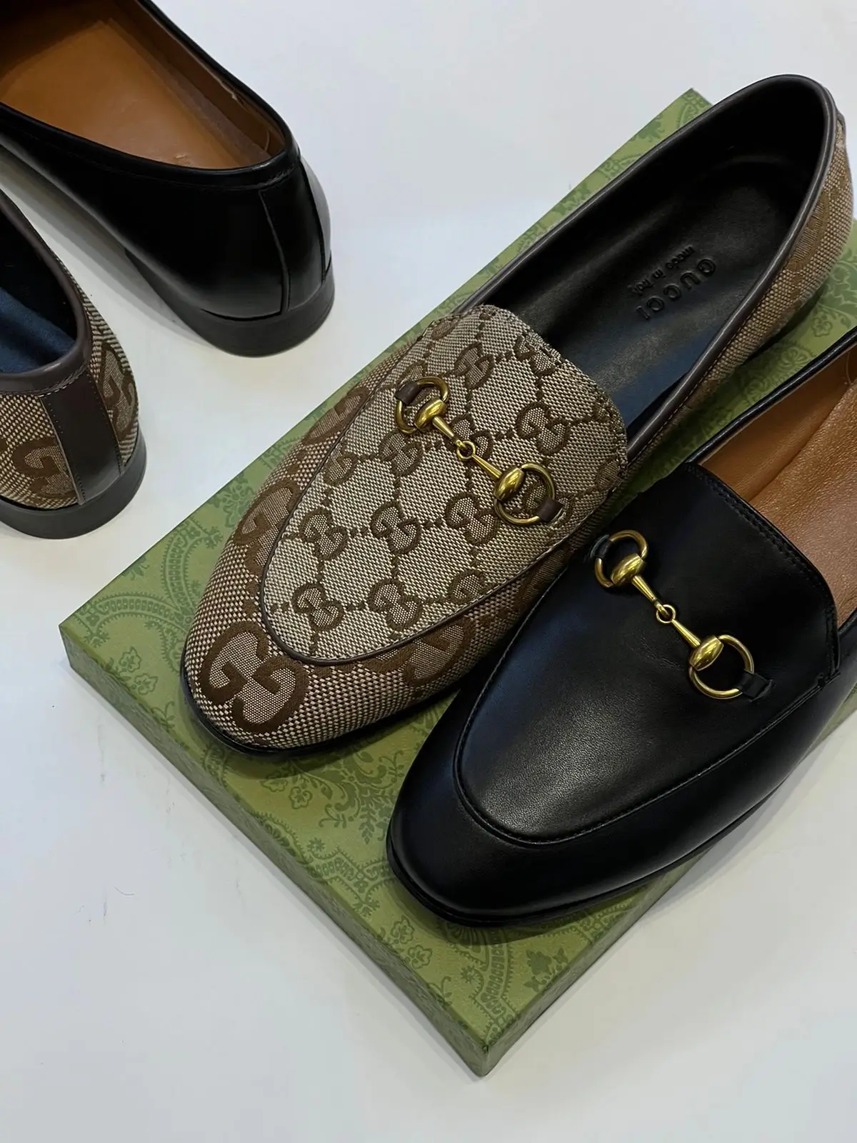 GUCCI Horsebit Leather Loafer GUCCI Horsebit Leather Loafer