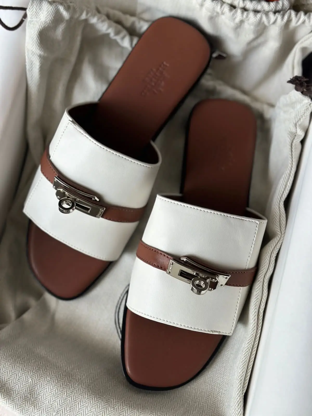 HERMES Leather Sandal HERMES Leather Sandal