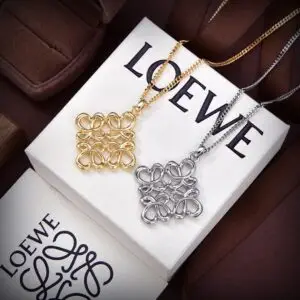 L OE WE Geometric Pendant Necklace