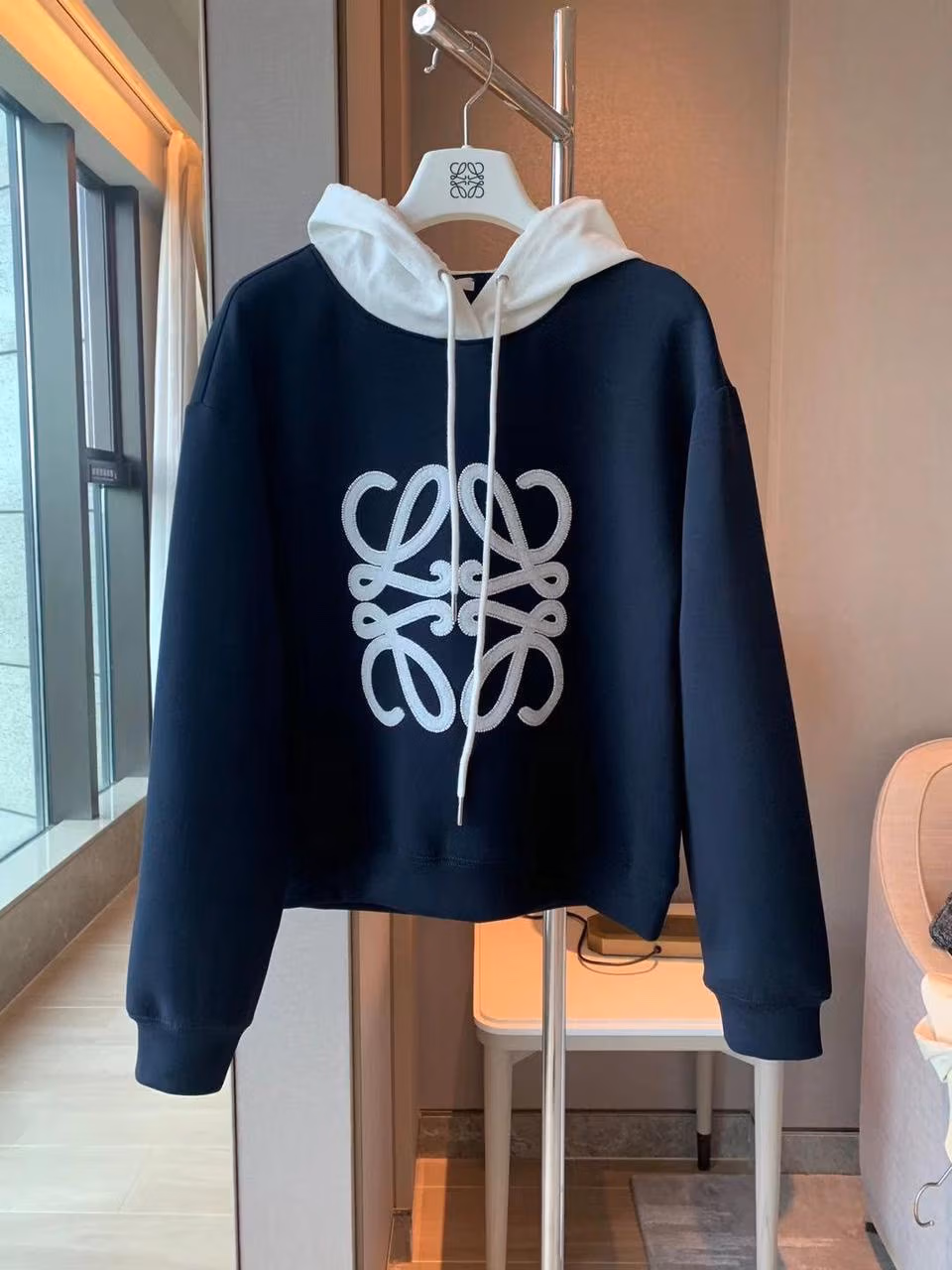 L OE WE Logo Hoodie L OE WE Logo Hoodie