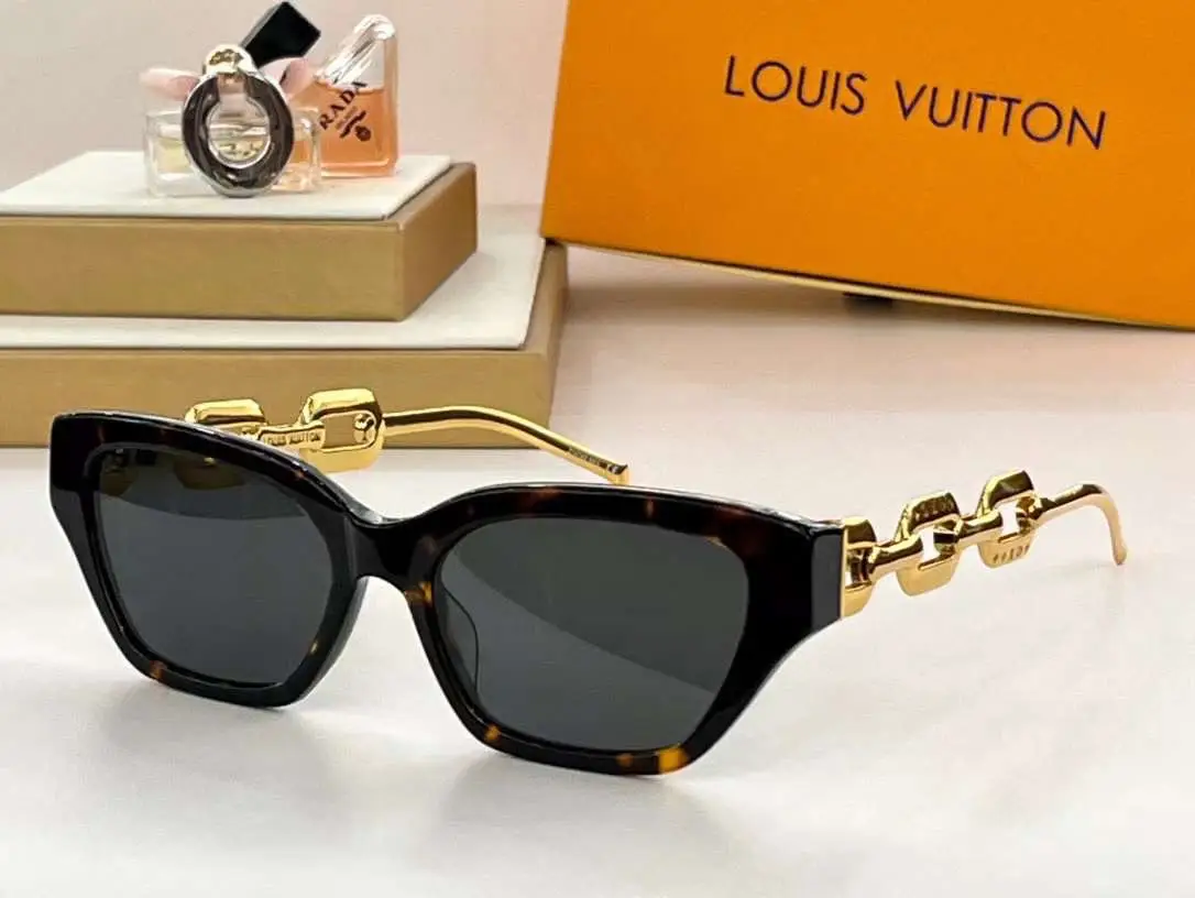 LOUIS VUITTON LOUIS VUITTON