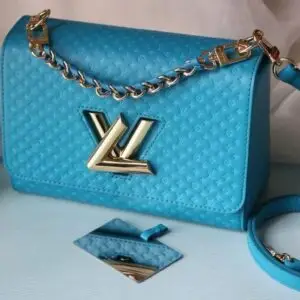 LOUSE VUITTON