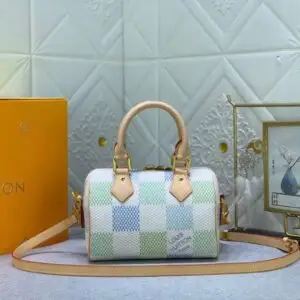 LOUSE VUITTON