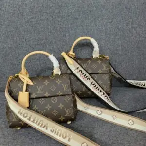 LOUSE VUITTON