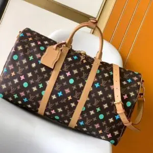 LOUSE VUITTON