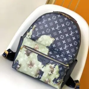 LOUSE VUITTON