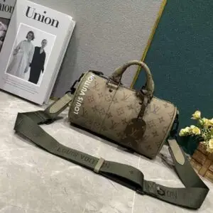 LOUSE VUITTON