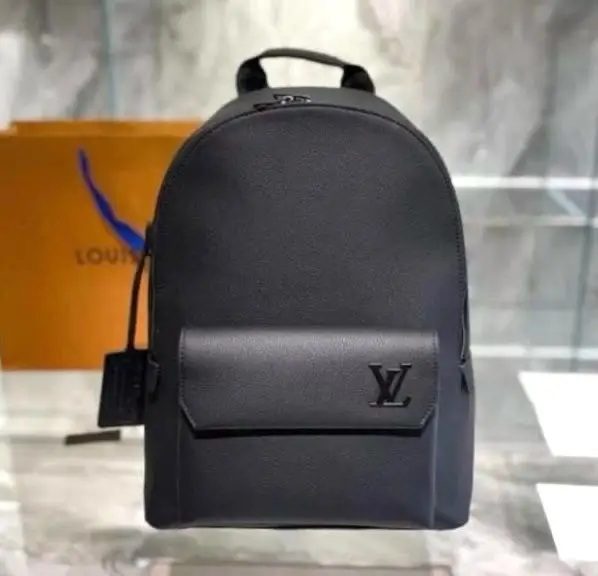 LOUSE VUITTON Aerogram Backpack LOUSE VUITTON Aerogram Backpack