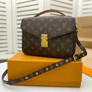 LOUSE VUITTON