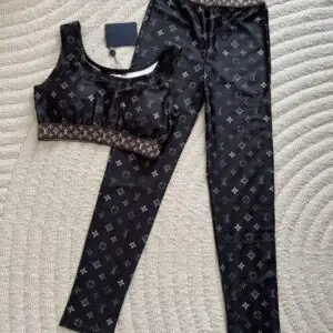 LOUSE VUITTON Yoga Set