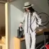 LOUSE VUITTON
