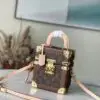 LOUSE VUITTON