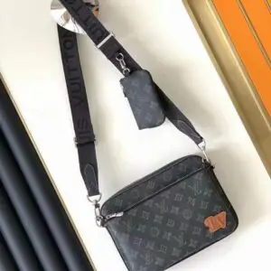 LOUSE VUITTON