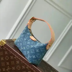 LOUSE VUITTON