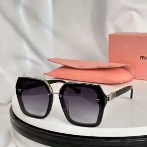 MIU MIU