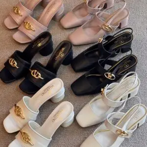 VALENTINO GARAVANI VLogo Leather Sandals