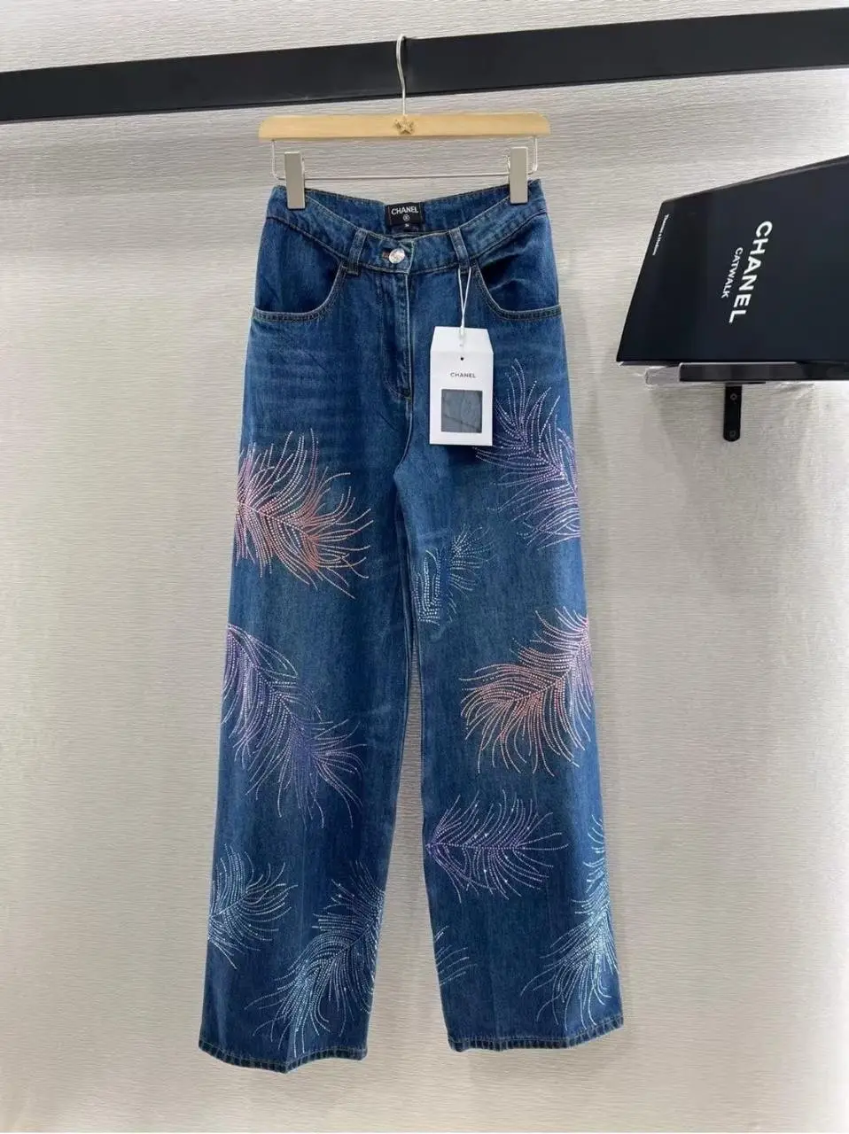 CHANEL Signature Denim Jeans CHANEL Signature Denim Jeans