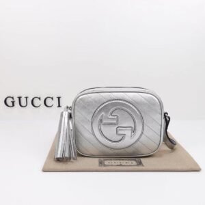 GUCCI Blondie Shoulder Bag