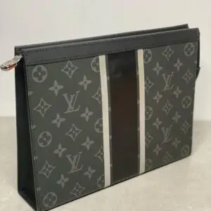 Louis Vuitton Pochette Voyage