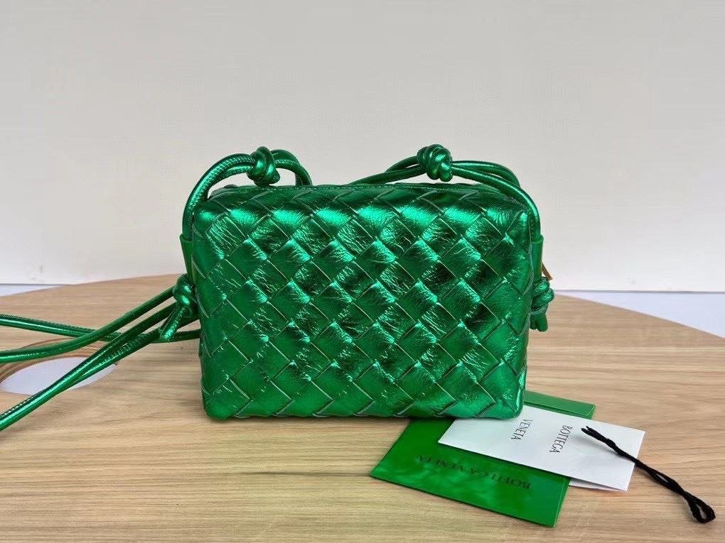 Bottega Veneta Loop Camera Bag Bottega Veneta Loop Camera Bag