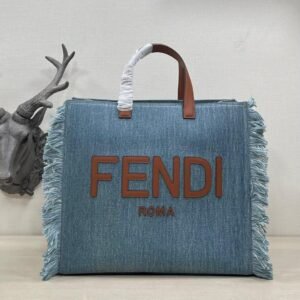 FENDI Roma Bag