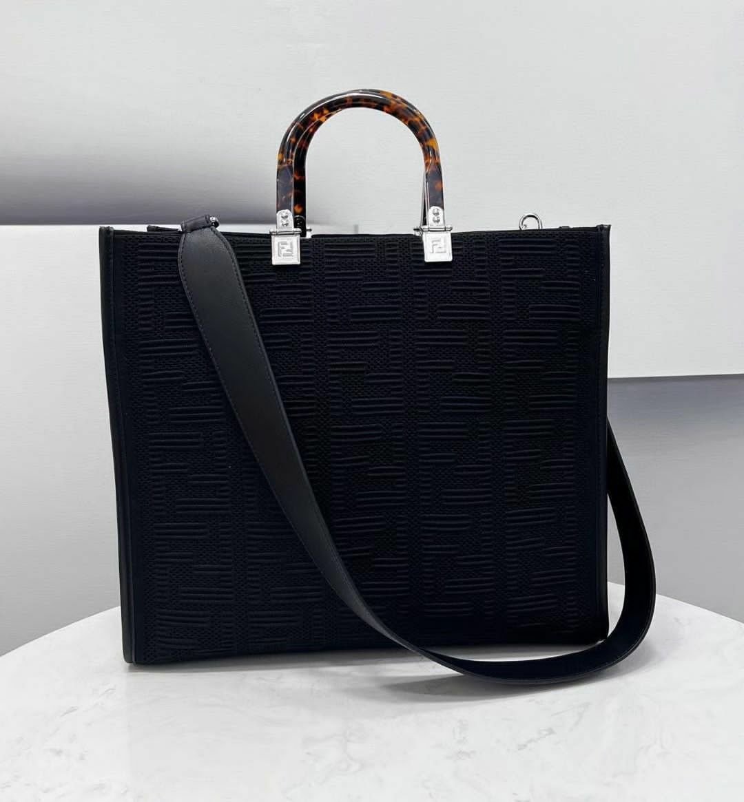 FENDI SUNSHINE MEDIUM TOTE BAG FENDI SUNSHINE MEDIUM TOTE BAG
