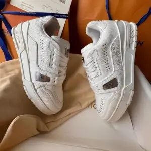 LOUIS VUITTON Trainer Sneaker