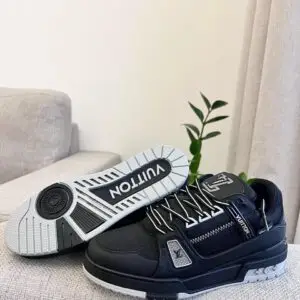 LOUIS VUITTON Tide Locker Shoes