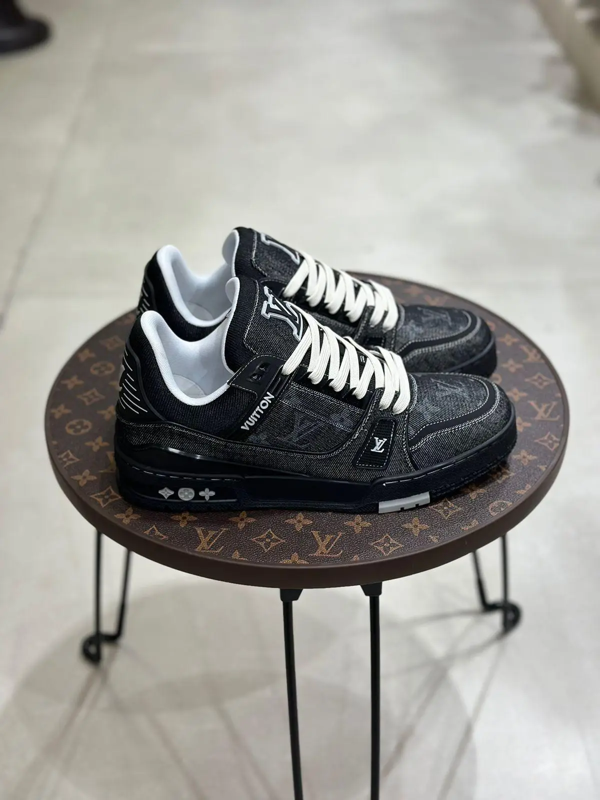 Louis Vuitton Trainer Sneaker Louis Vuitton Trainer Sneaker