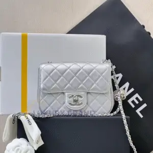 CHANEL Mini Flap Bag