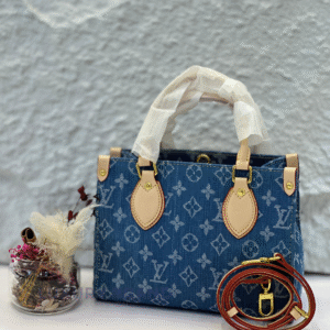 LOUIS VUITTON OnTheGo MM Monogram Tote Bag